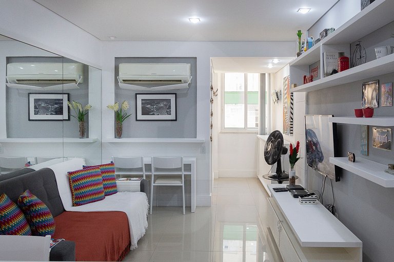 Moderno em Copacabana, Perto da Praia