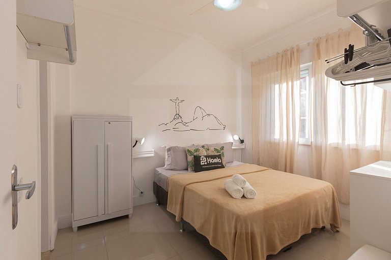 Moderno en Copacabana, Cerca de la playa