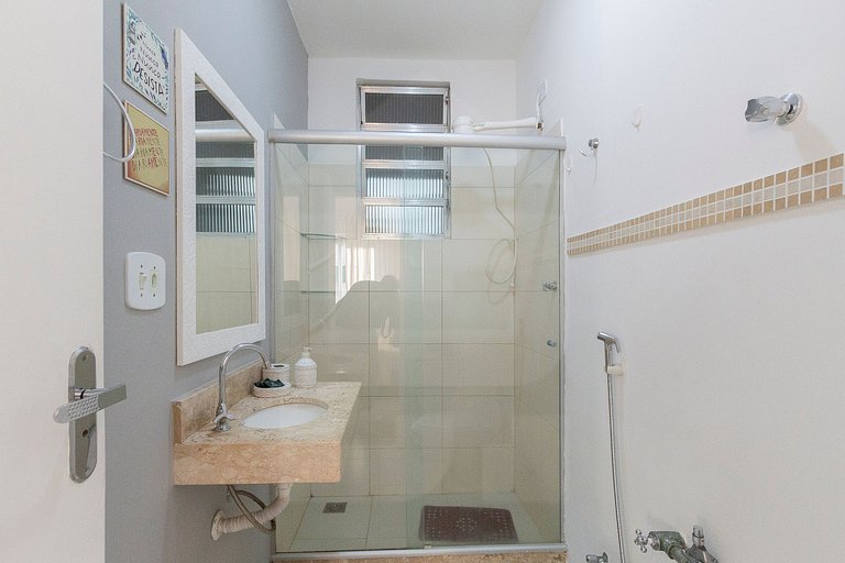 Modern in Copacabana, Close to the Beach