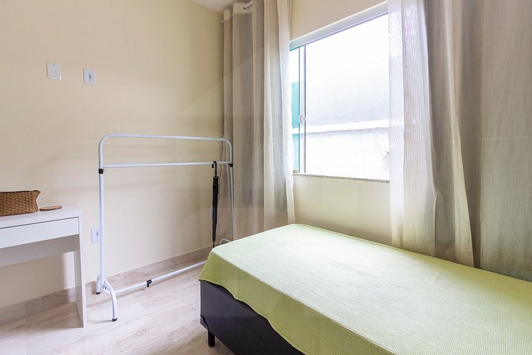 Casa Charmosa com Lagoa e Lazer em Arraial