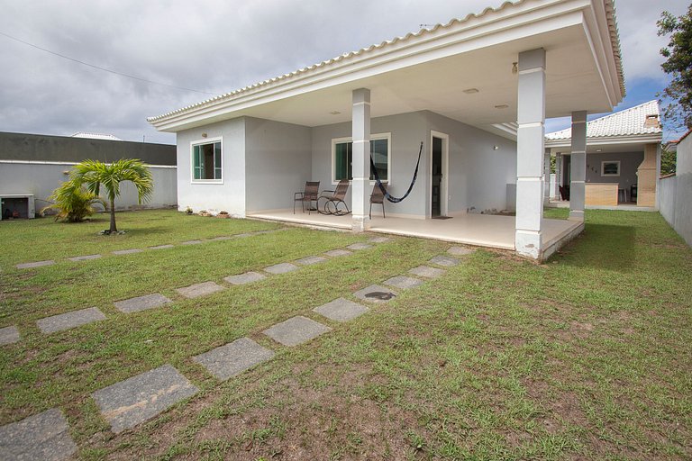 Charming House with Lagoon and Leisure in Arraial