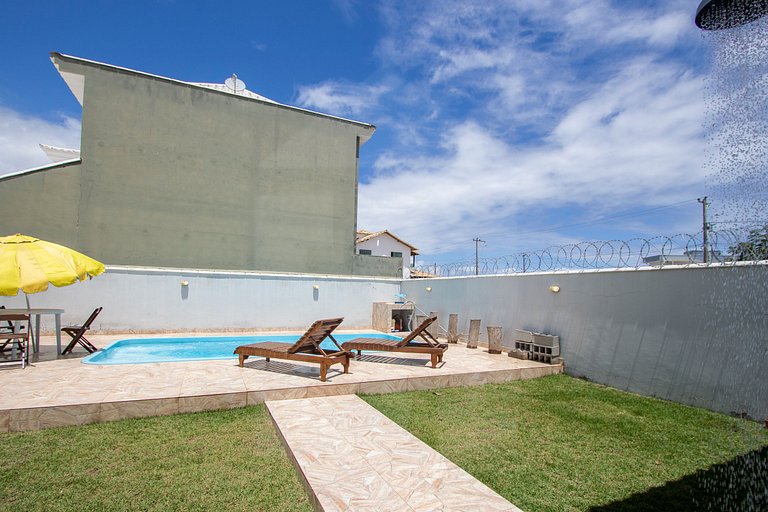 Casa Charmosa com Lagoa e Lazer em Arraial