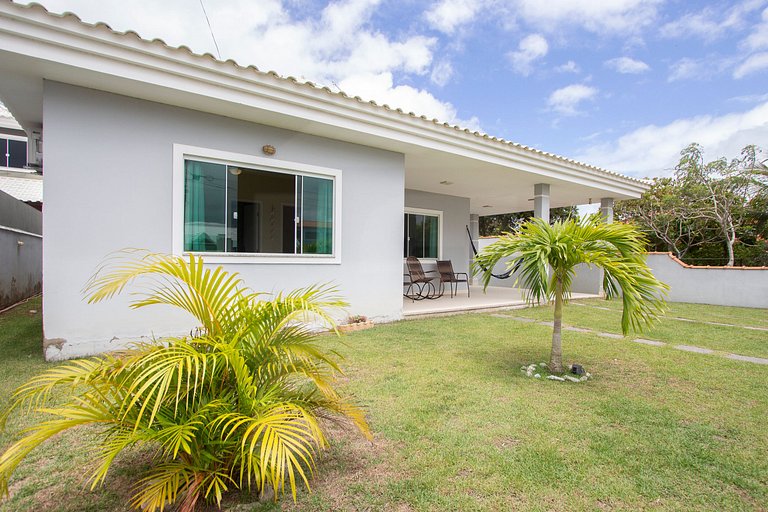 Charming House with Lagoon and Leisure in Arraial