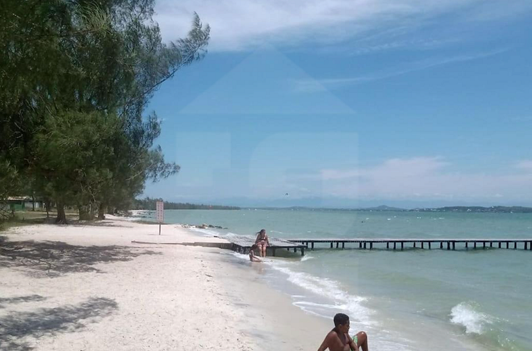 Casa Encantadora con Laguna y Ocio en Arraial