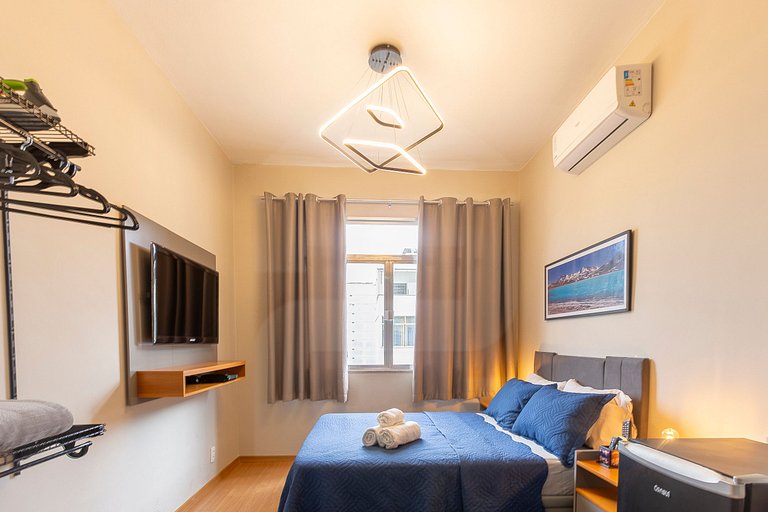 Charming Studio with Side View of the Beach