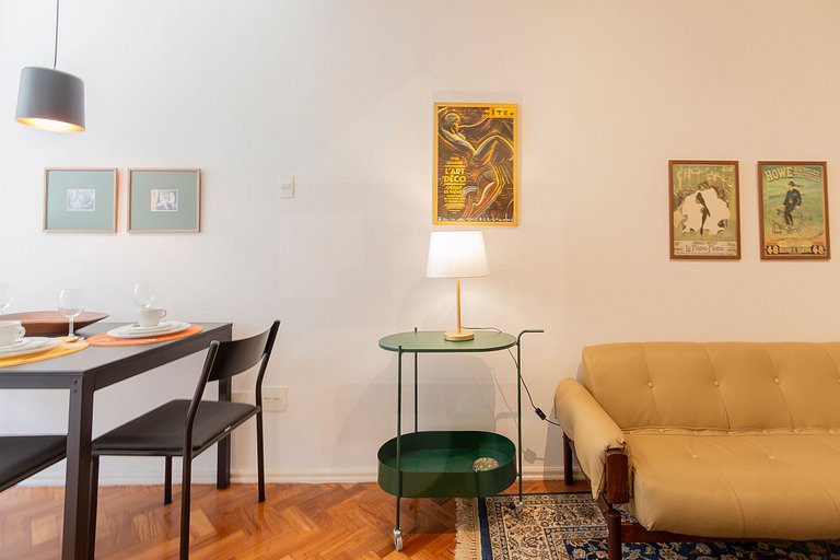 Spacious and comfortable on Copacabana Beach