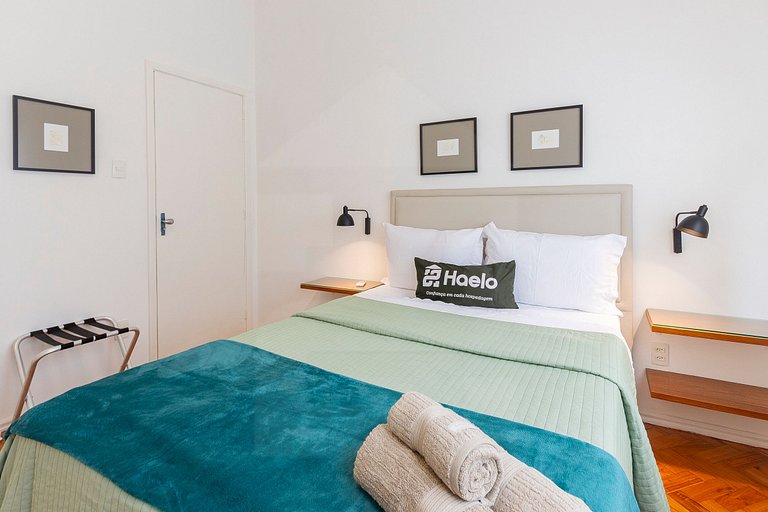 Spacious and comfortable on Copacabana Beach