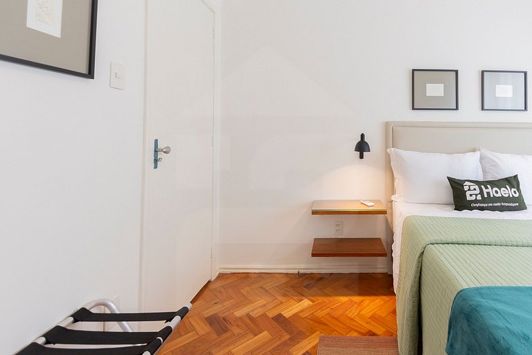 Spacious and comfortable on Copacabana Beach