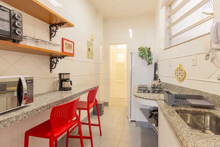 2 quartos com ar, perto da praia e do metrô