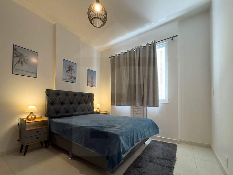 Spacious & Cozy by Copacabana Beach