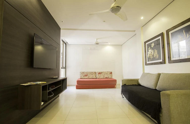 Simple and comfortable apartment in Copacabana