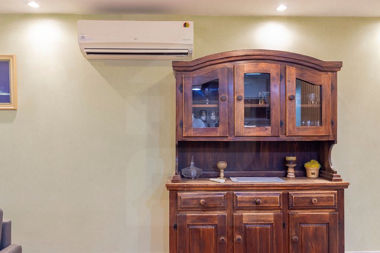 Excellent location in Copacabana, close to the sea