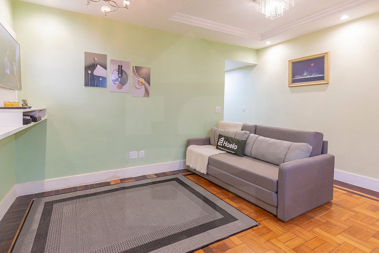 Excellent location in Copacabana, close to the sea