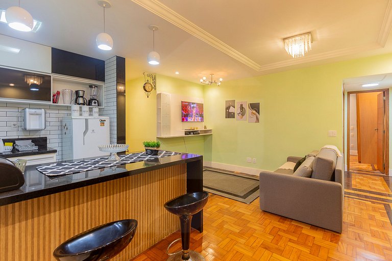 Excellent location in Copacabana, close to the sea