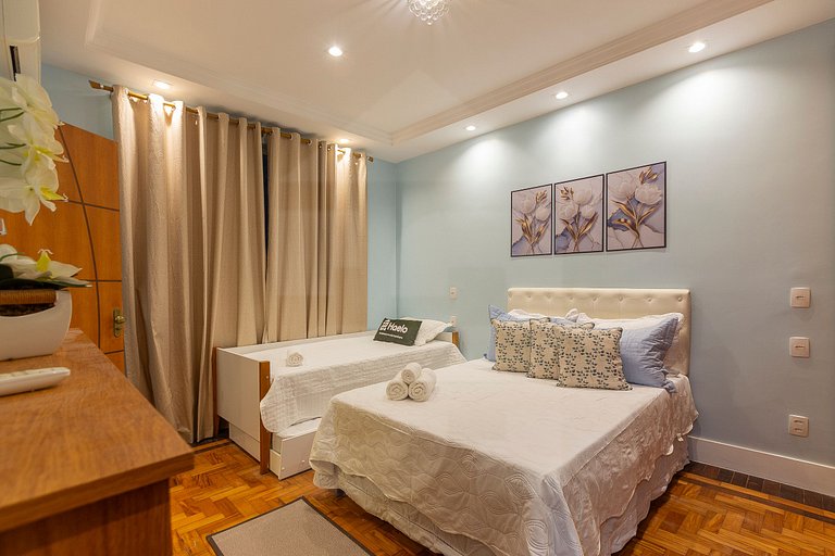 Excellent location in Copacabana, close to the sea