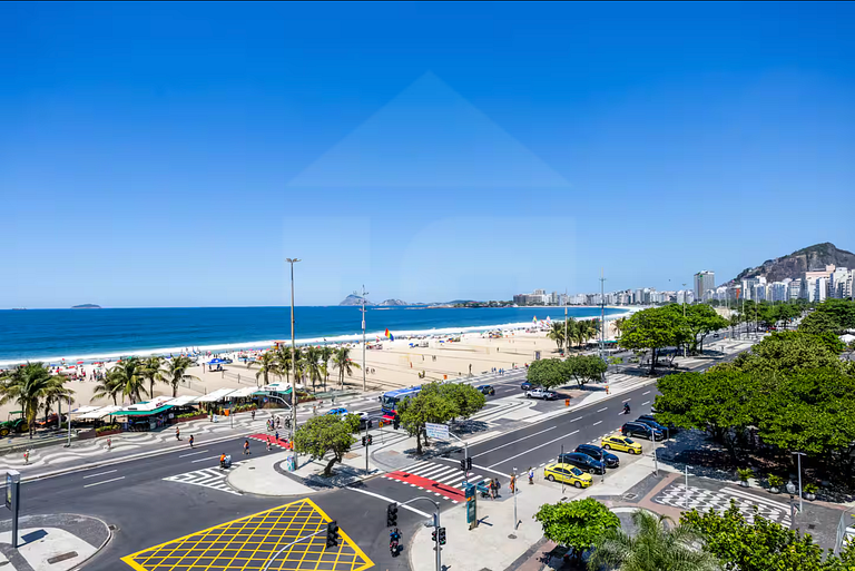 Pé na Areia - ao lado do Copacabana Palace
