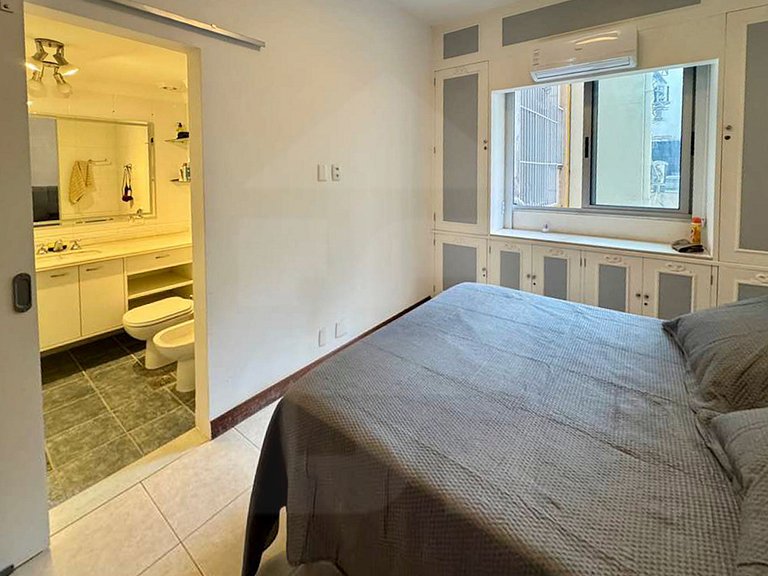 Sea View Comfort and Great Location