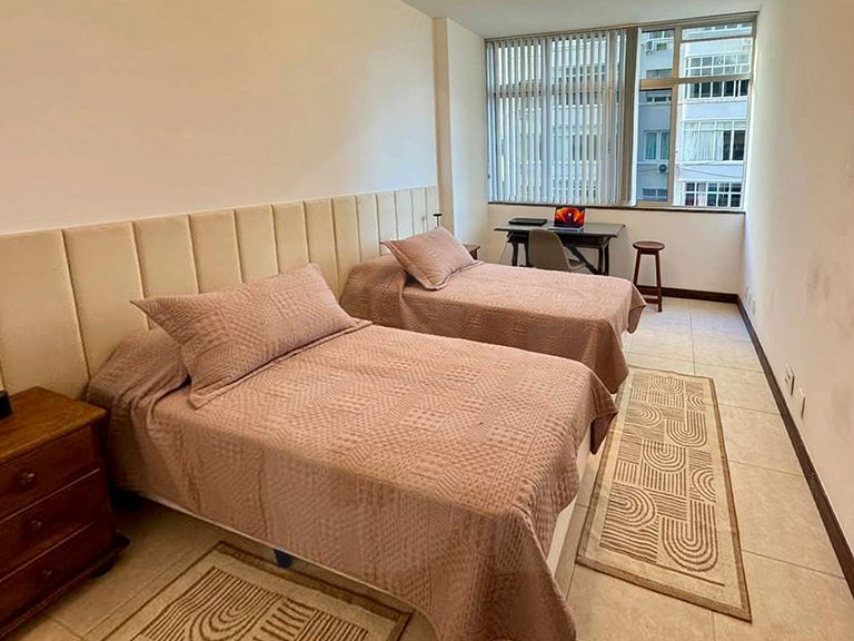 Sea View Comfort and Great Location