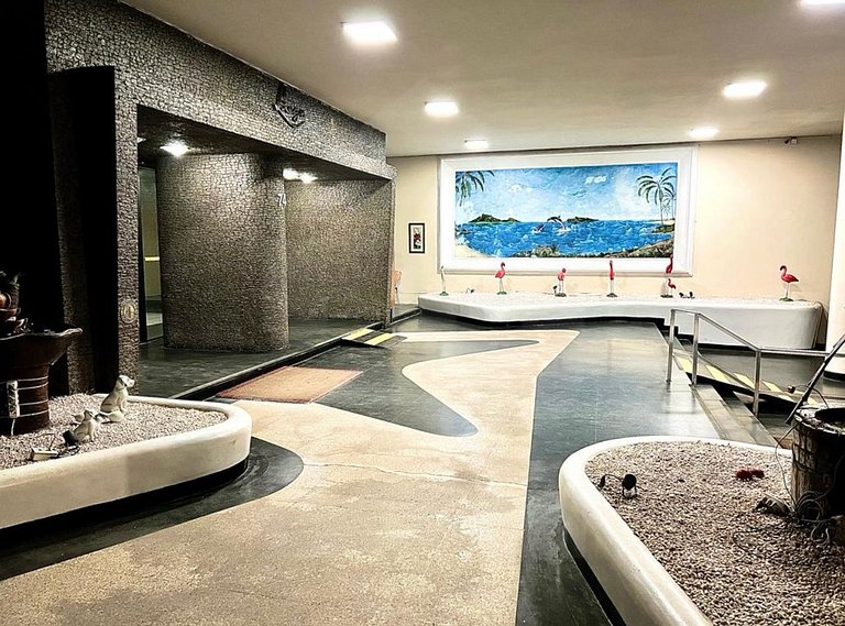 Spacious and Quiet Studio Near the Beach