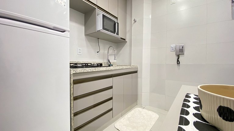 Spacious and elegant 200m from Copacabana Beach