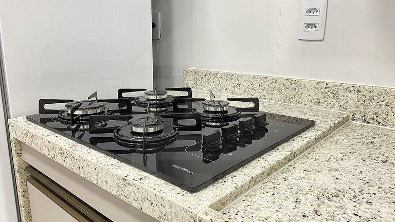 Spacious and elegant 200m from Copacabana Beach