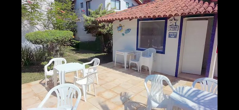 Conforto e Piscina ao Lado da Praia