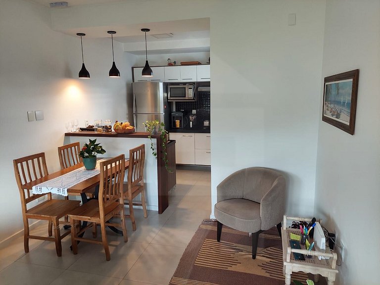 Conforto e Piscina ao Lado da Praia