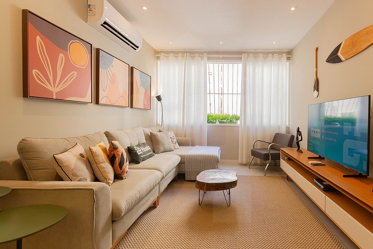 Apartment with Air Next to the Beach and Subway