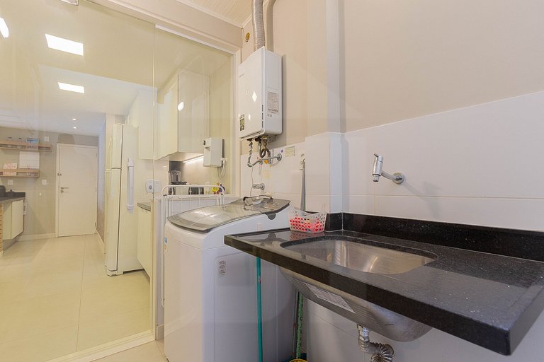 2 Quartos com Ar ao Lado da Praia e do Metrô