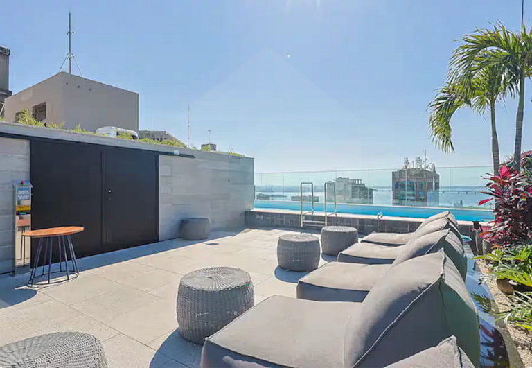 Studio Skylux Amazing Panoramic View