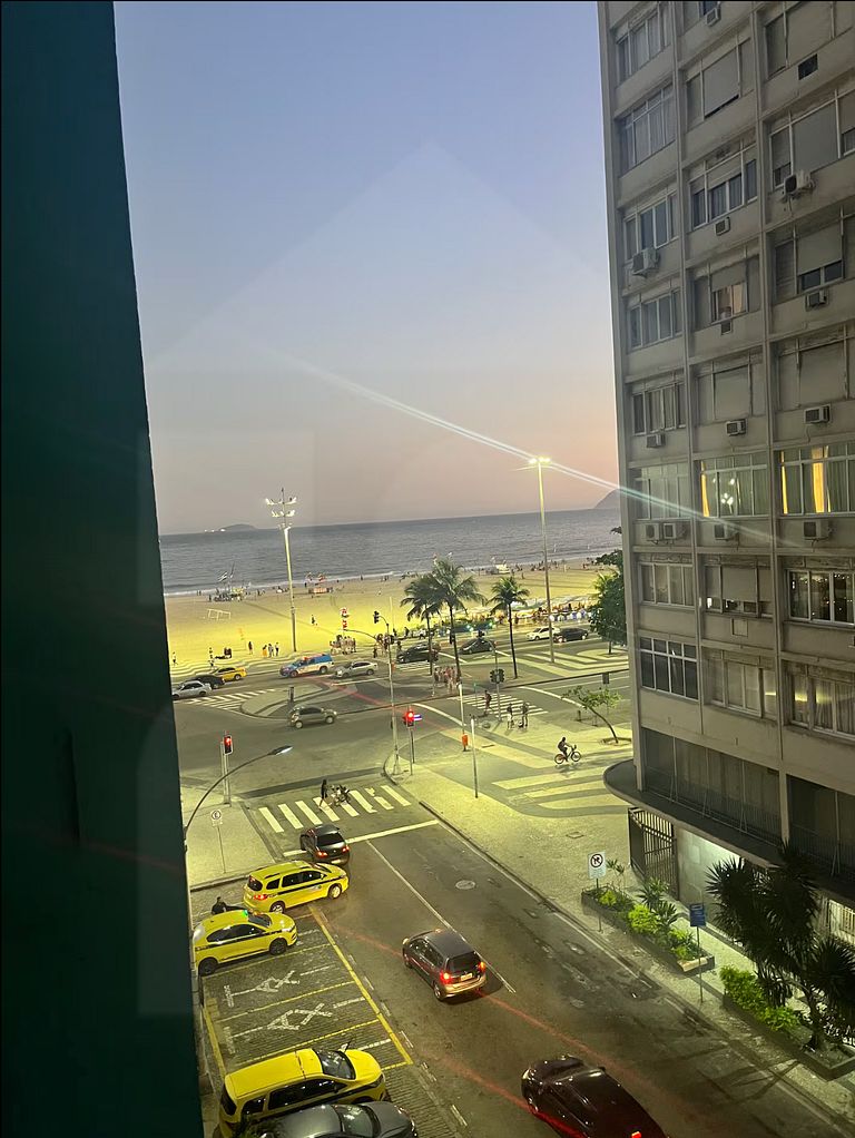 Sea Breeze in Copacabana – Side View