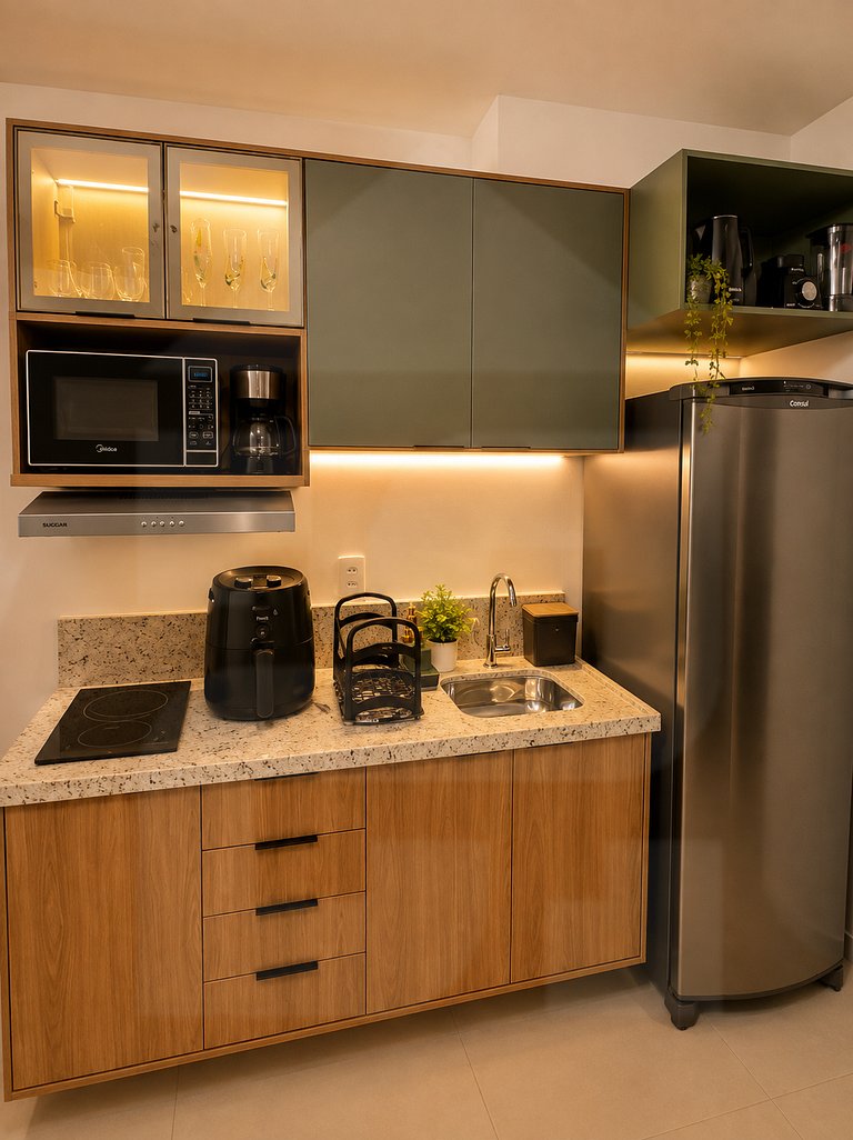 Studio no Skylux com piscina térmica e rooftop | Haelo