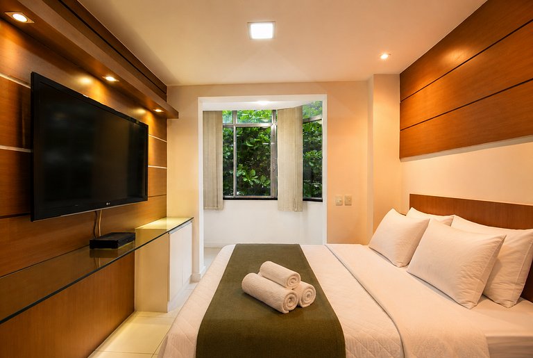 Copacabana Luxo Com Três Quartos CP01.335T