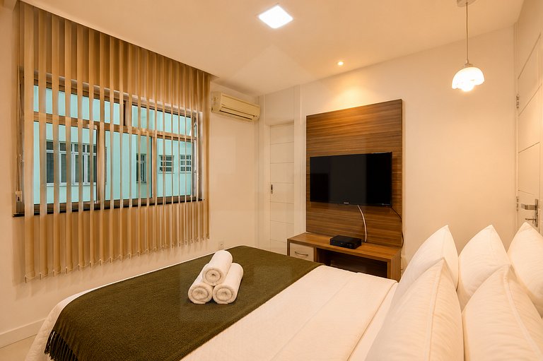 Copacabana Luxo Com Três Quartos CP01.335T