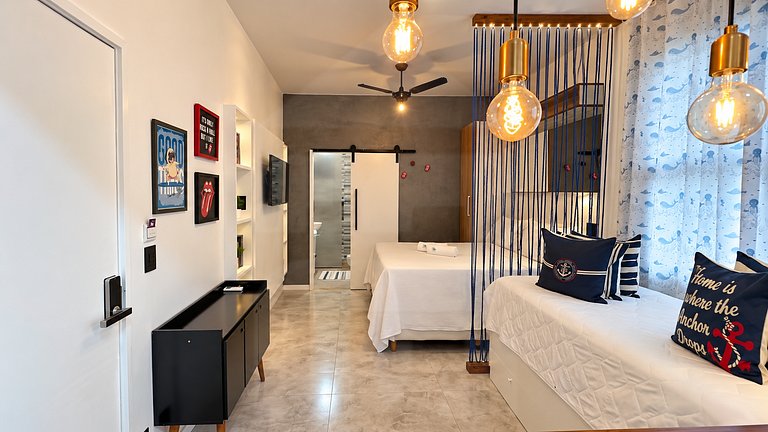 Style and sea: a welcoming retreat in Copacabana